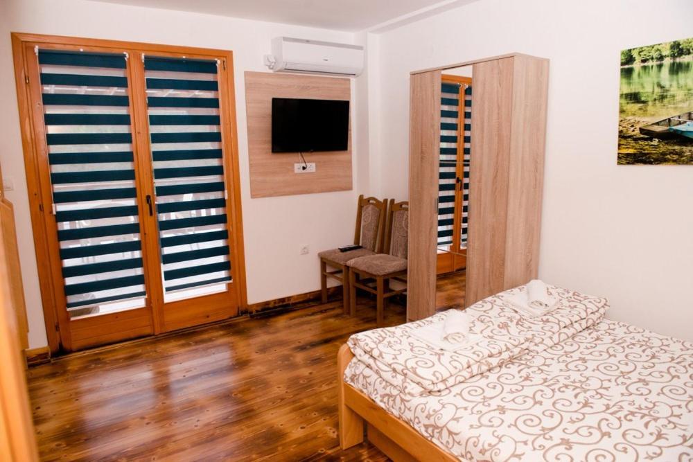 Etno Selo Bok Bed & Breakfast Vrhpolje ภายนอก รูปภาพ