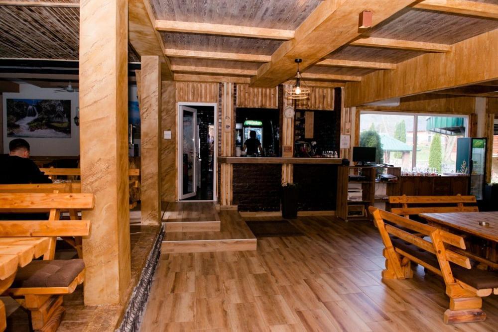 Etno Selo Bok Bed & Breakfast Vrhpolje ภายนอก รูปภาพ